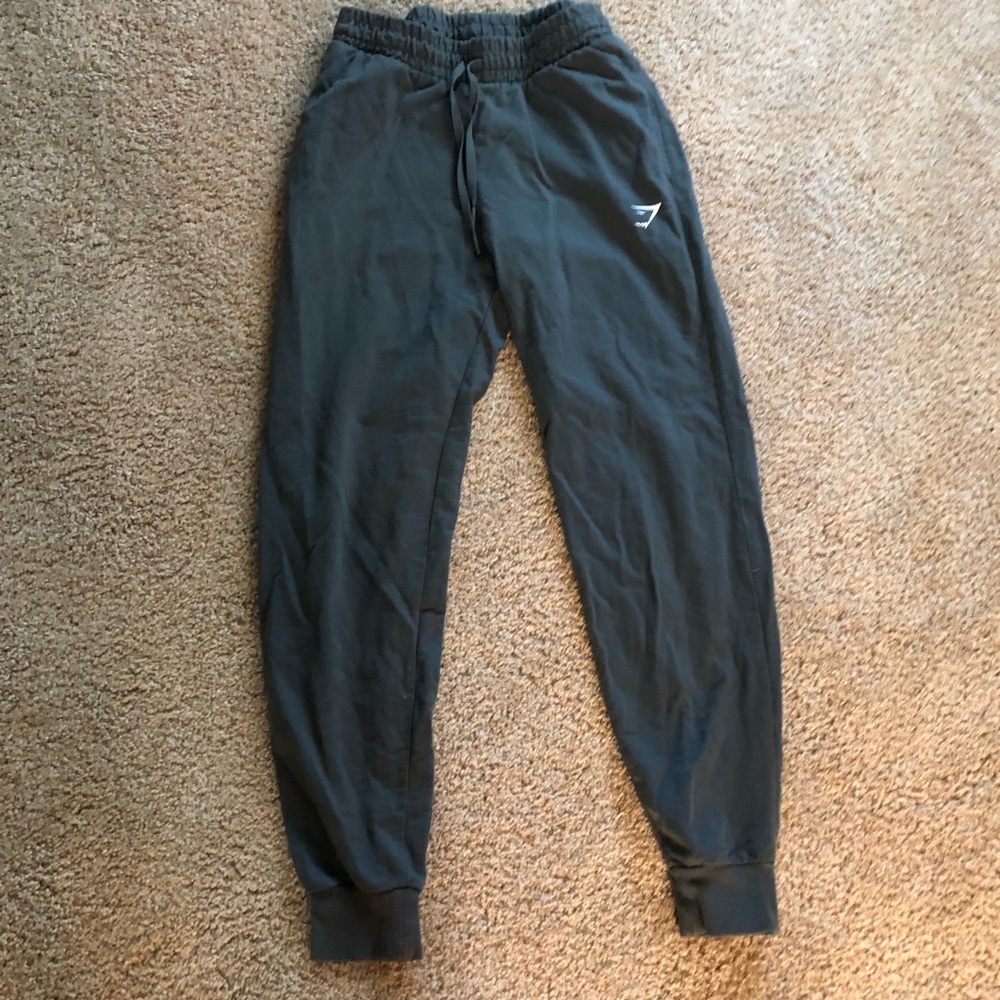 Gymshark Gray Joggers Size Small women’s sweatpants drawstring elastic